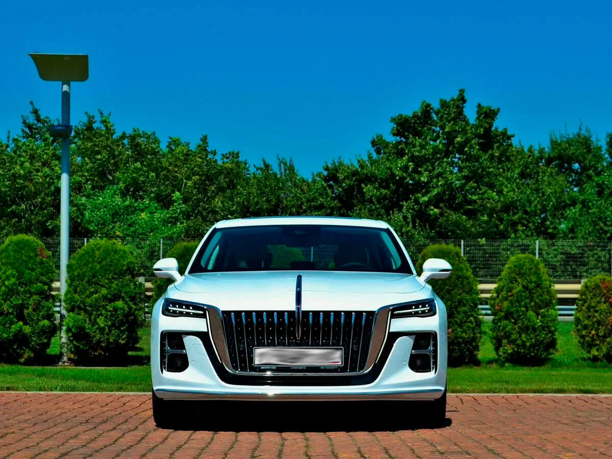 Арендовать Hongqi H5 Арендовать Hongqi H5